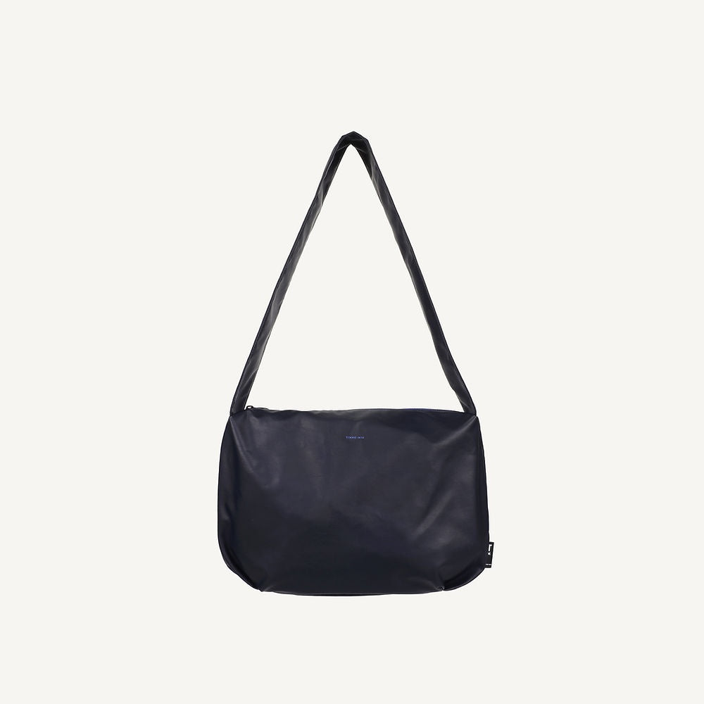 Bold Cross Body Bag Black