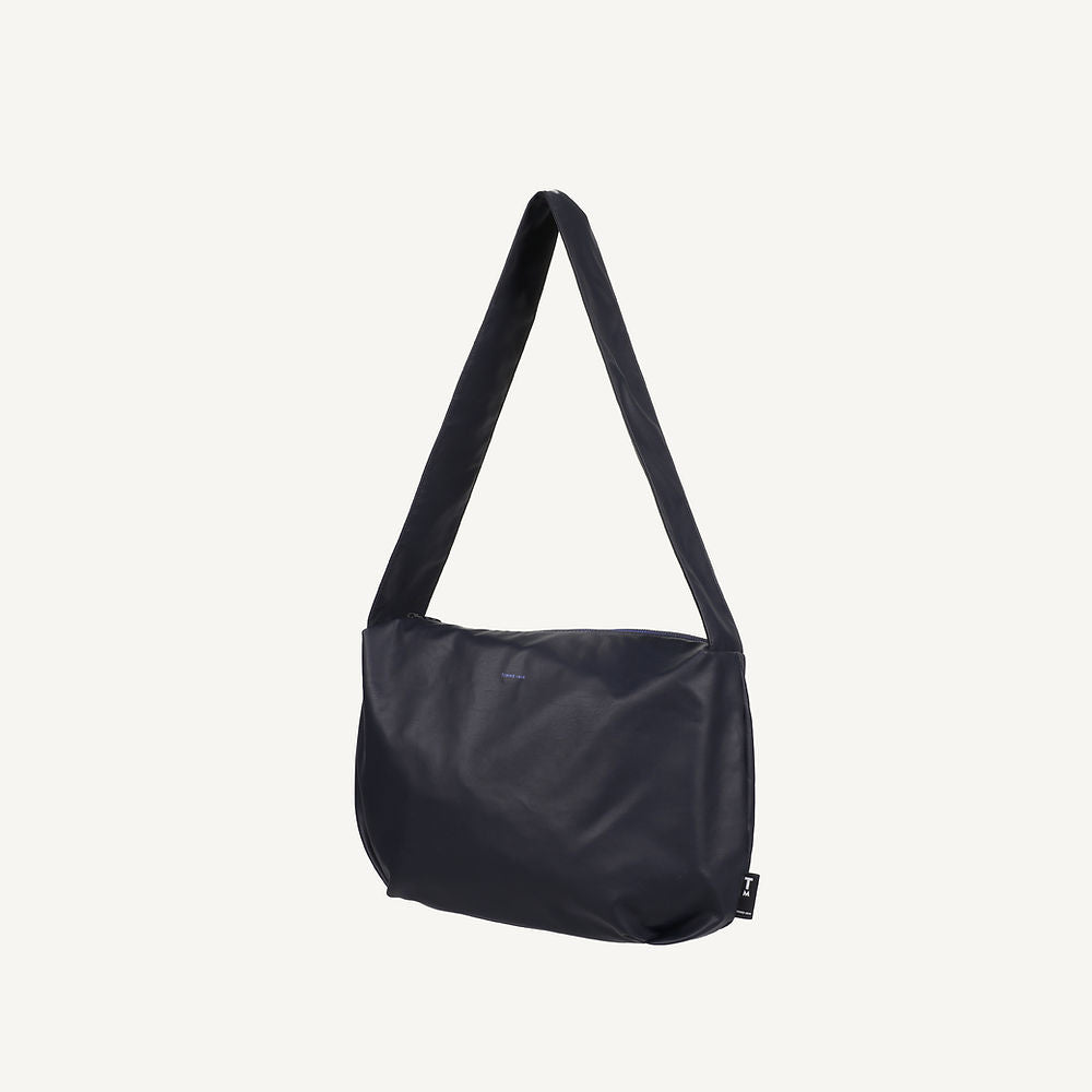 Bold Cross Body Bag Black