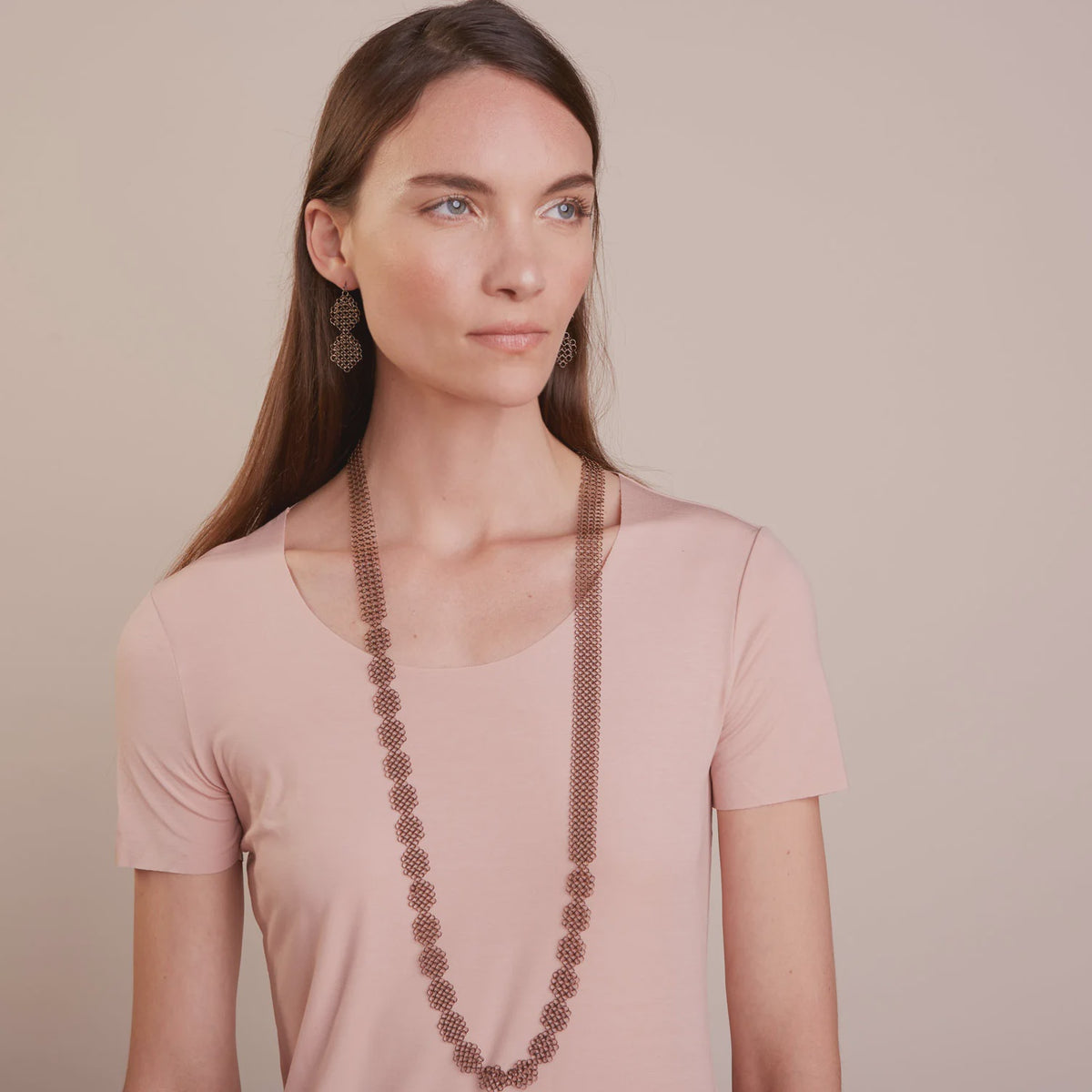 Rosmary Floral Motif Necklace