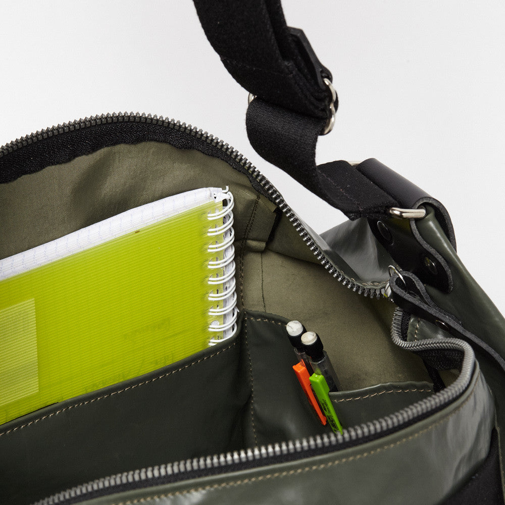 Light Oslo Shoulder Bag Army - Kaki